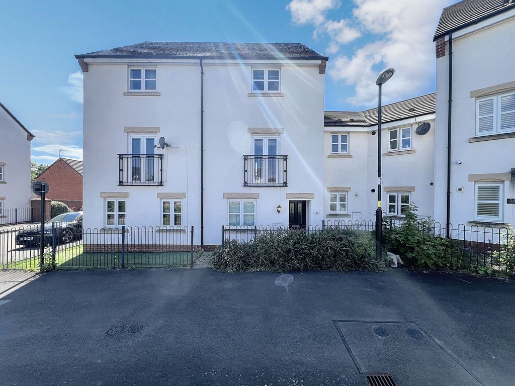 Property photo 1 of 24