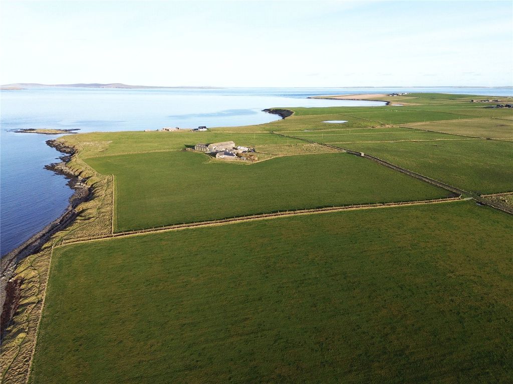 Property photo 3 of 9 Aerial (2)