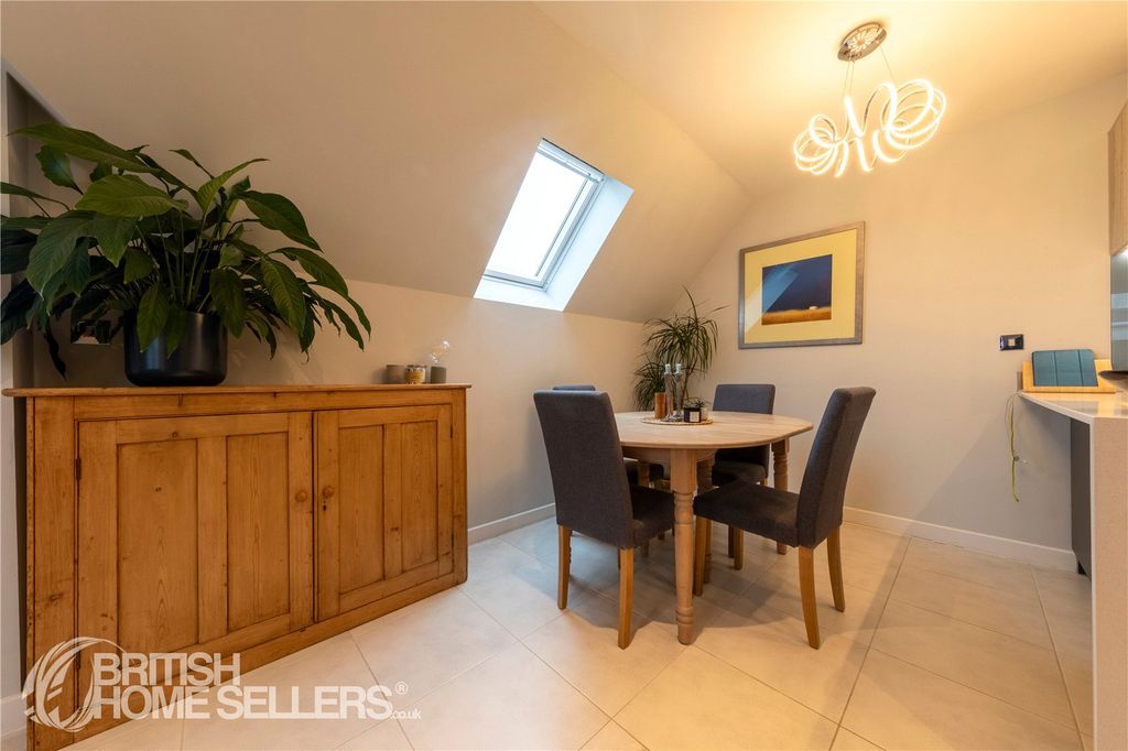 Additional image 8 of 3 bed flat for saleCampden Road, South Croydon CR2