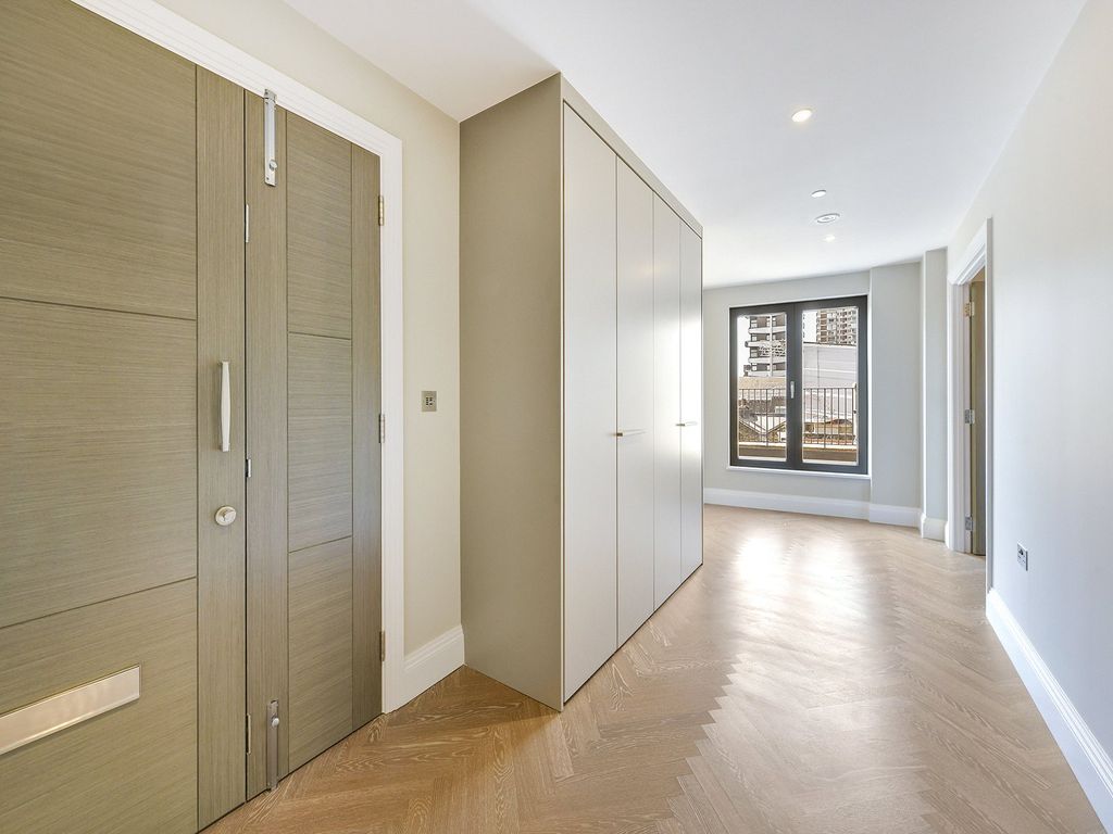 Property photo 2 of 18 Marylebone Mansions