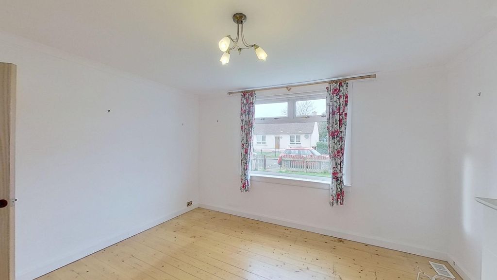 Property photo 2 of 18 Picture No. 03
