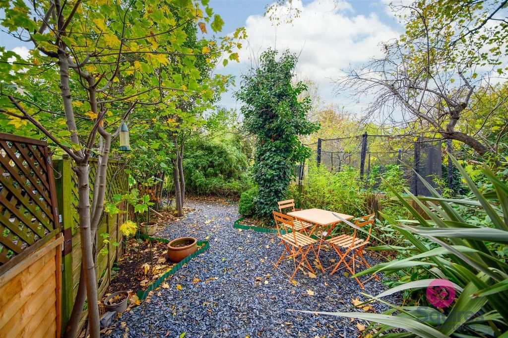 Property photo 3 of 14