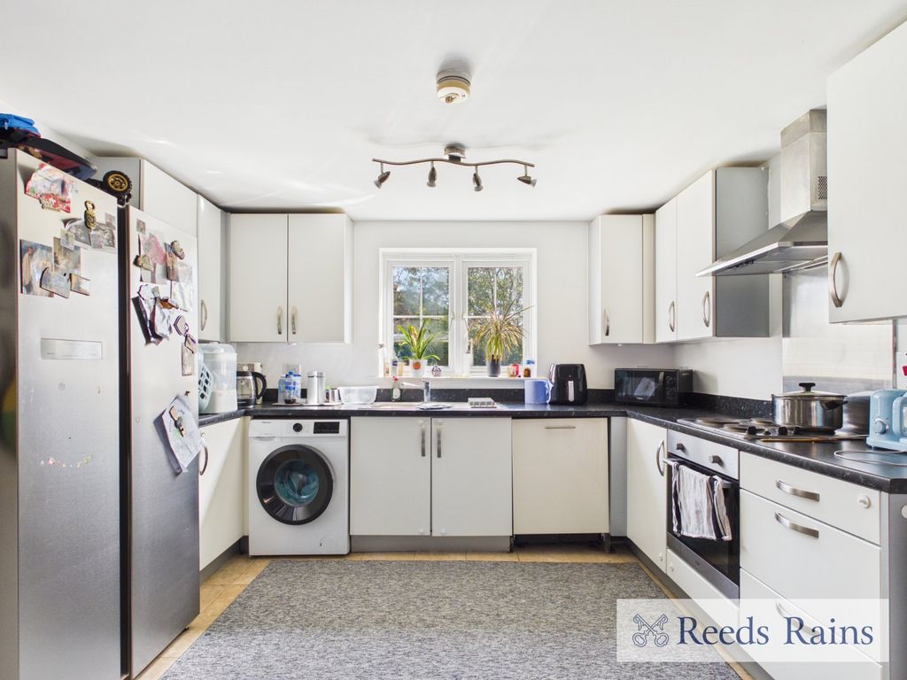 Property photo 1 of 10 Picture No. 08