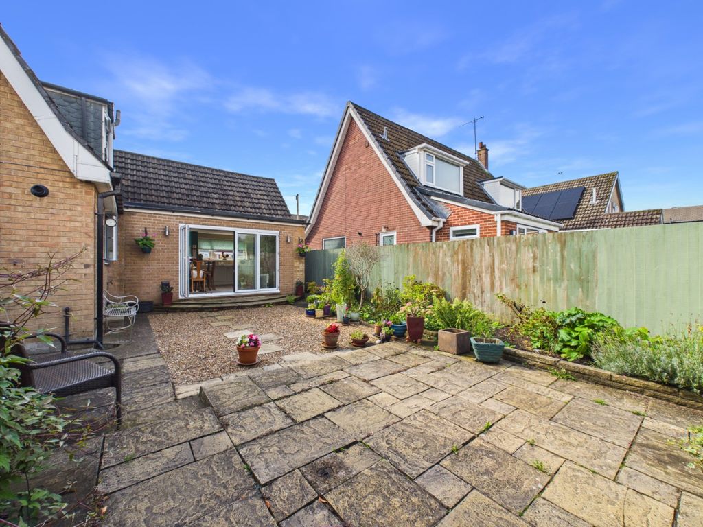 Property photo 3 of 18 5276873