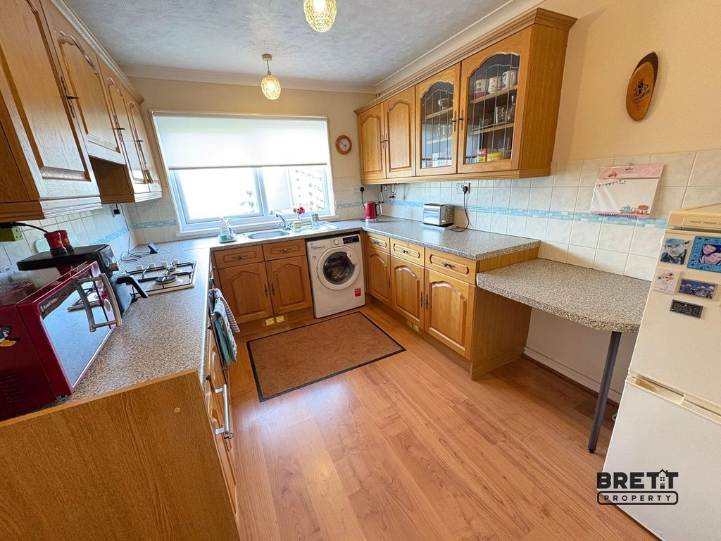 Property photo 3 of 8 Not Specified