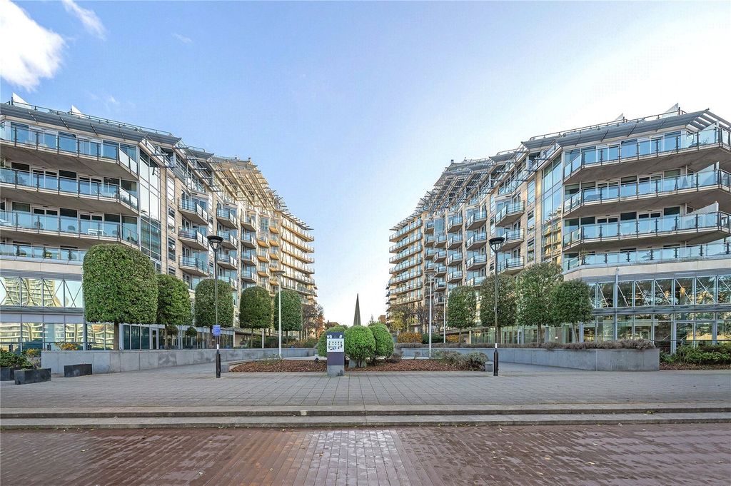 Property photo 3 of 26 Exterior