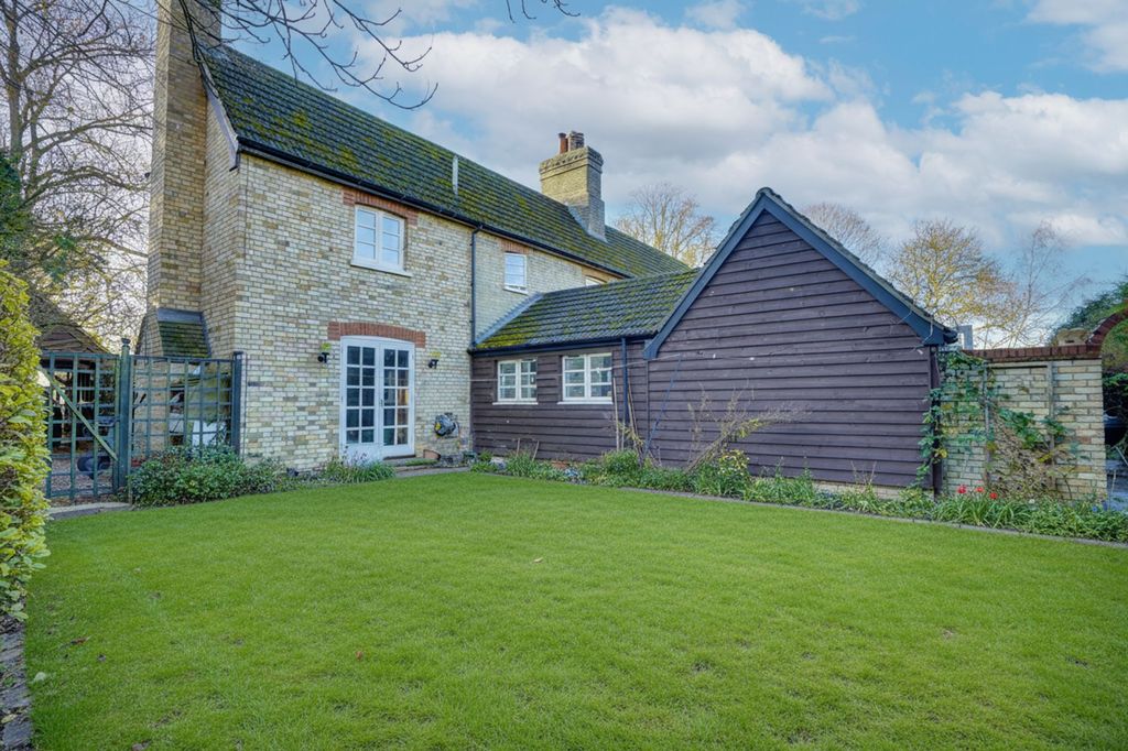 Property photo 1 of 20