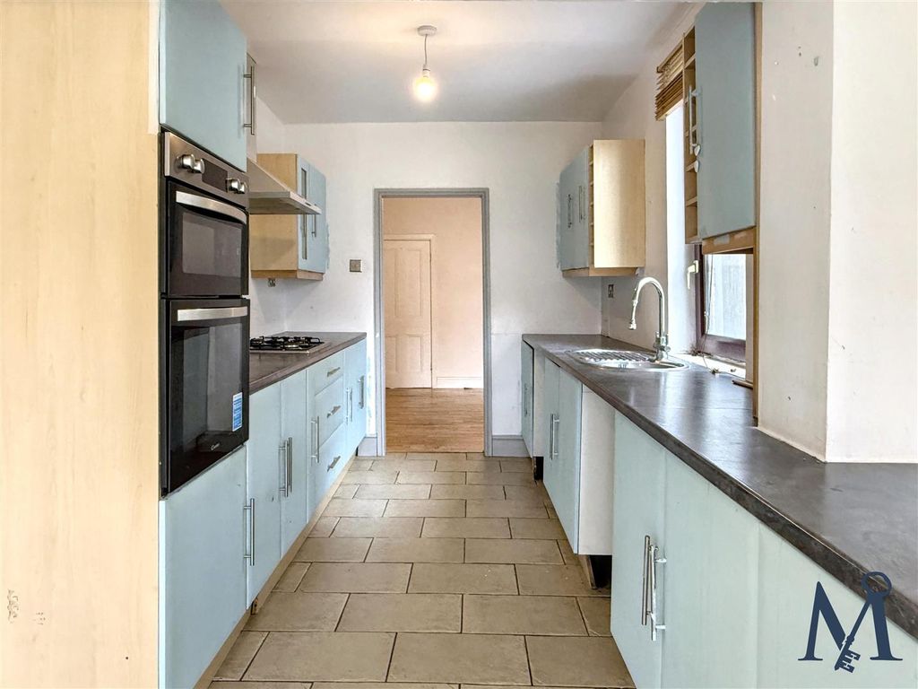 Property photo 3 of 22 Kitchen Diner