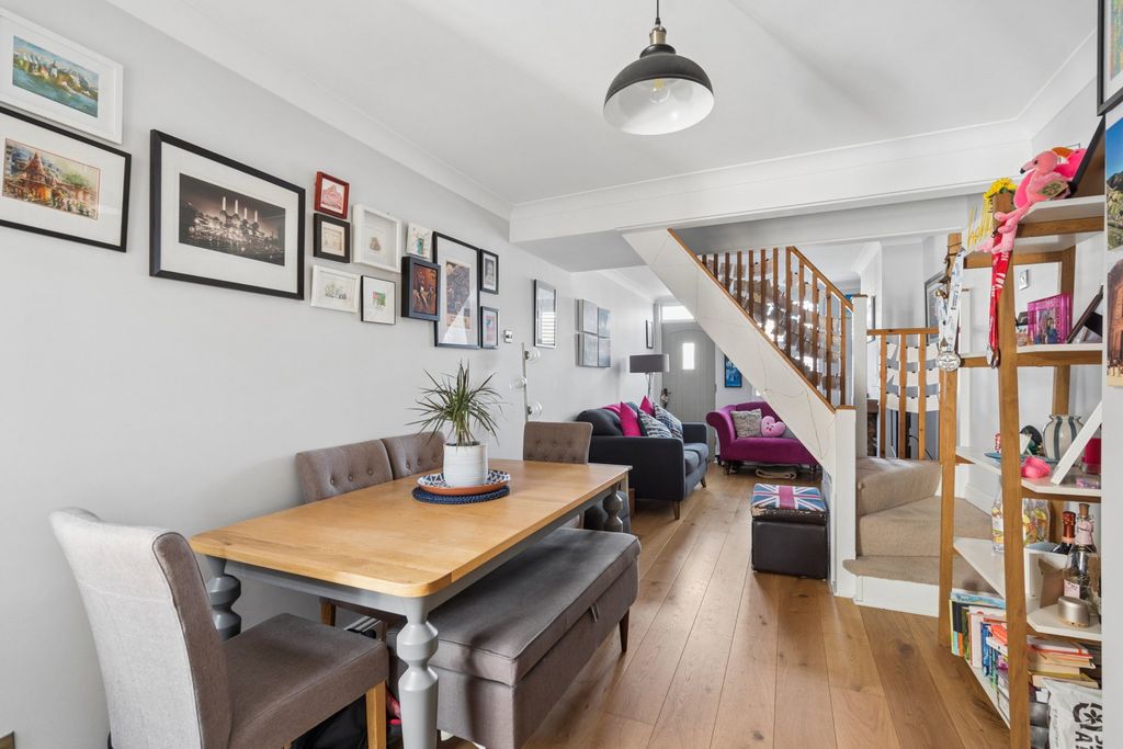 Property photo 2 of 12