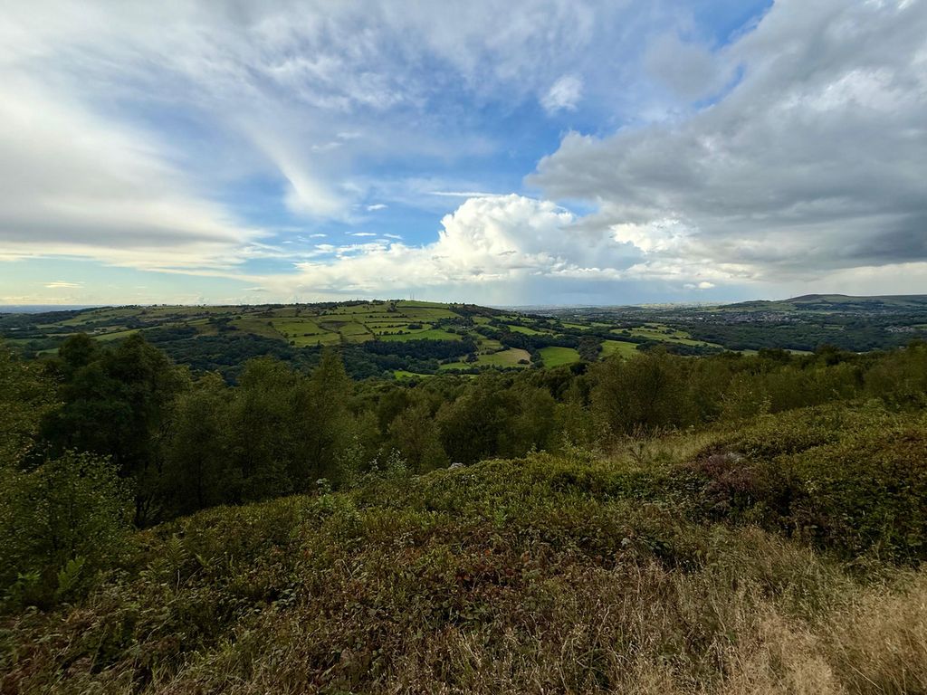 Property photo 2 of 36