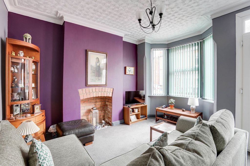 Property photo 2 of 14 Living Room