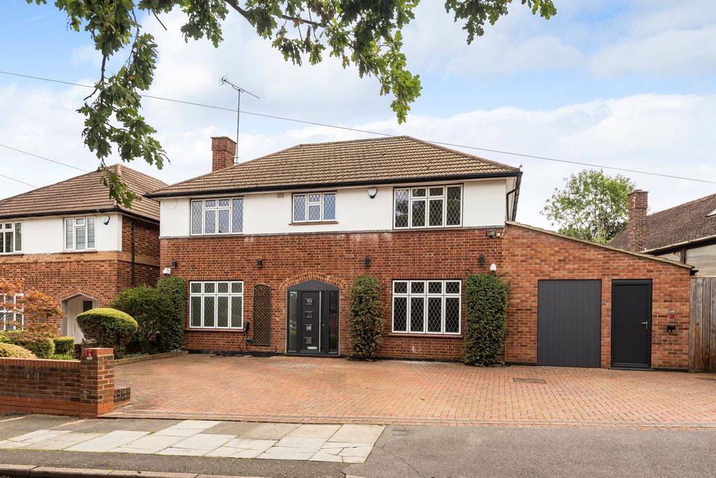 Property photo 1 of 13