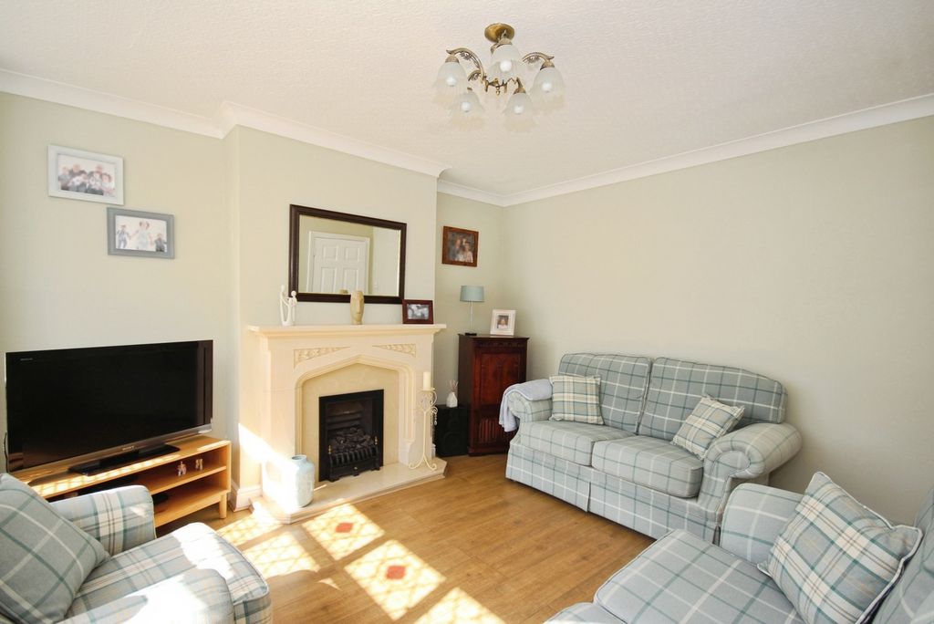 Property photo 3 of 18 Pbox-Img.Jpg
