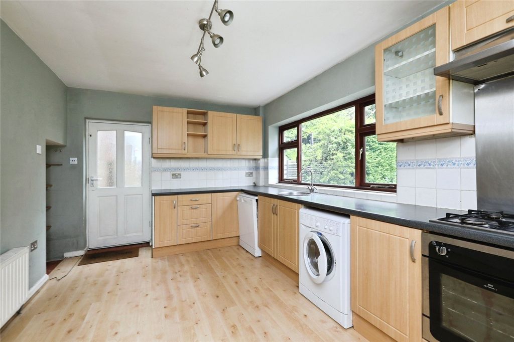Property photo 2 of 27 Picture No. 54