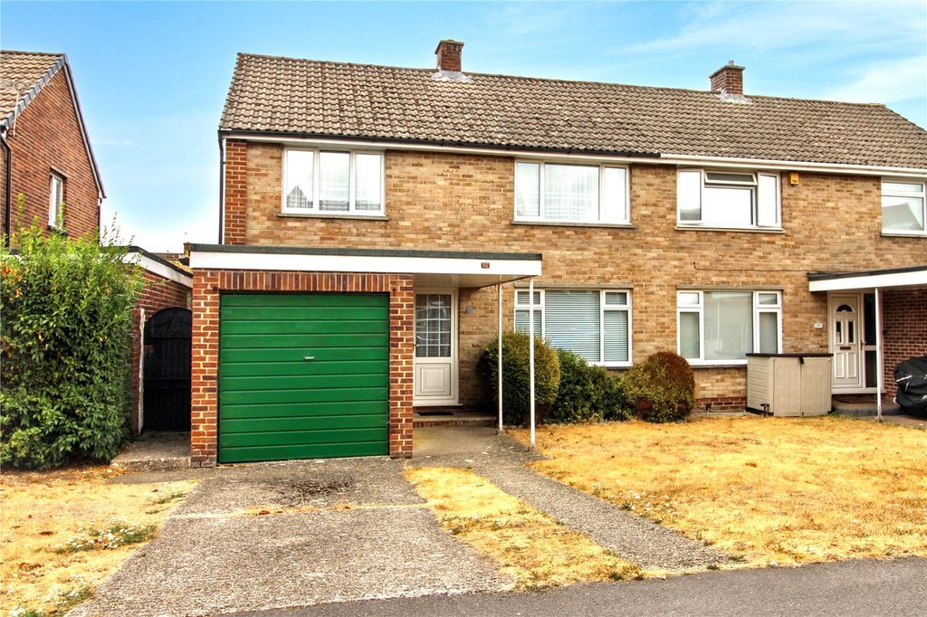 Property photo 1 of 9 Frontage