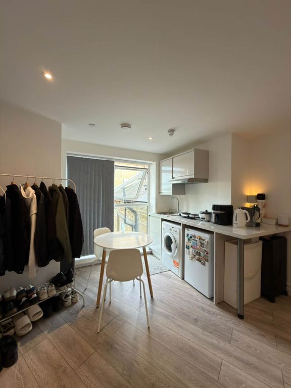 Property photo 1 of 8