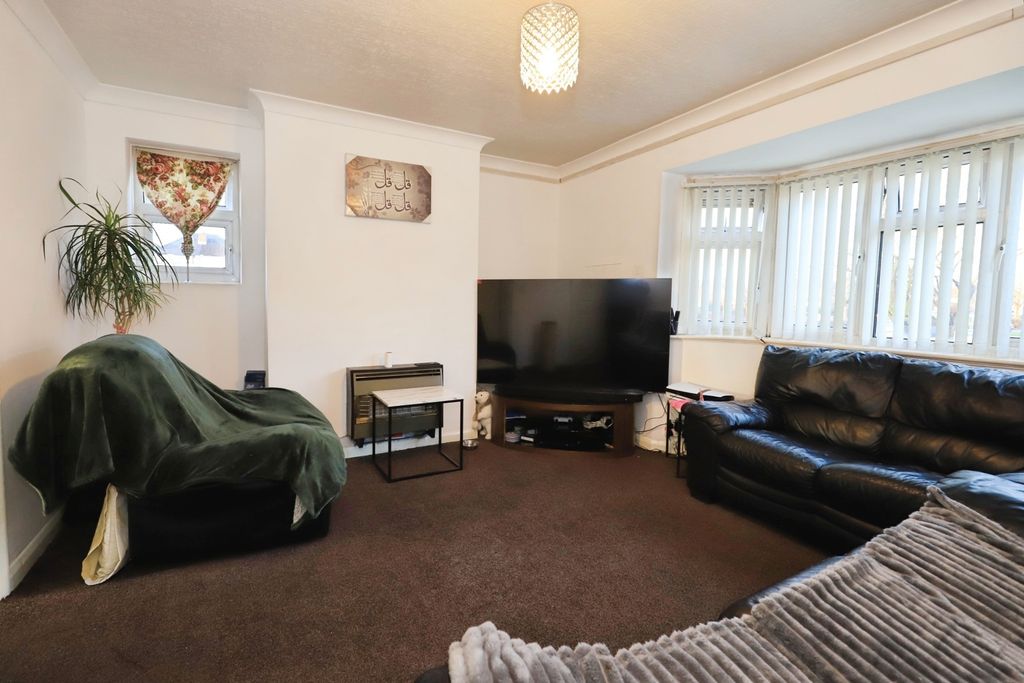 Property photo 3 of 18 Pbox-Img.Jpg