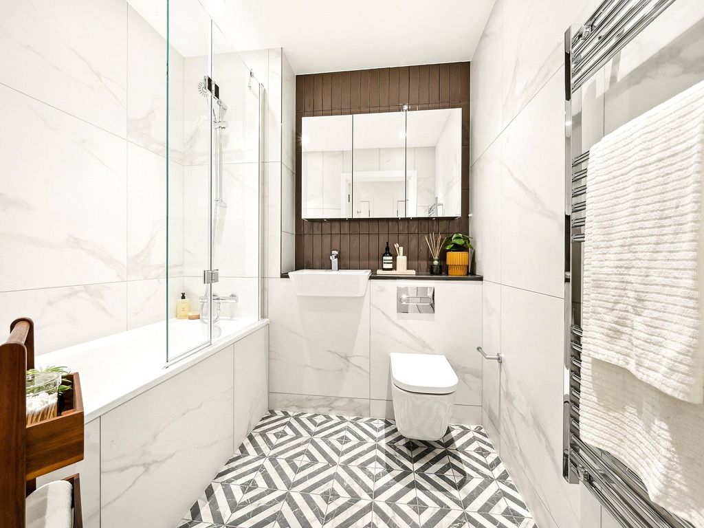 Property photo 3 of 23 Picture No. 10