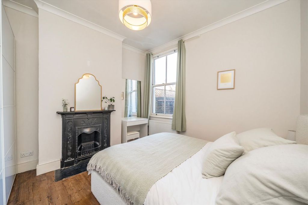 Property photo 3 of 8