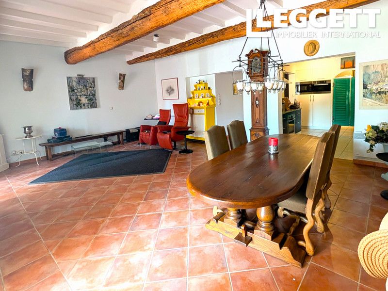 Property photo 3 of 10