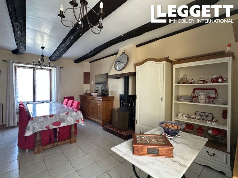 Property photo 3 of 10