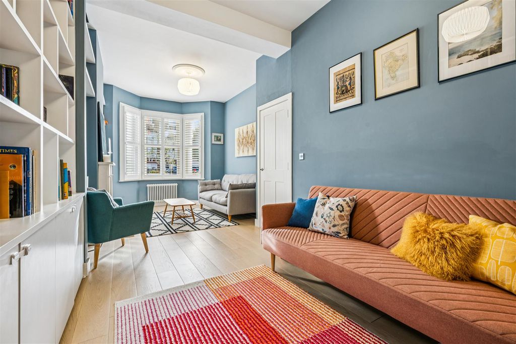 Property photo 2 of 13 Saville Road, W4 - For Sale