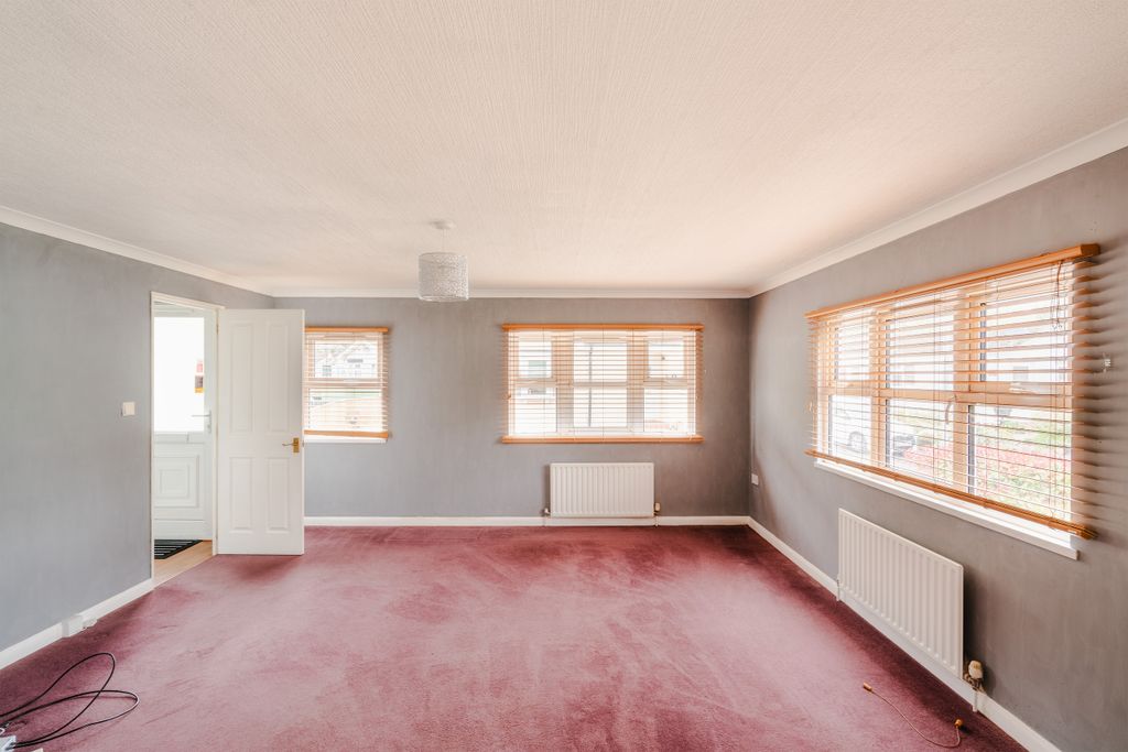 Property photo 3 of 16 12