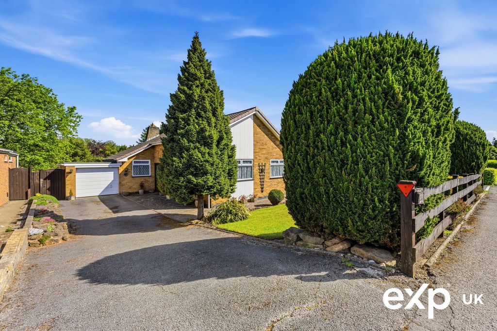 Property photo 1 of 34