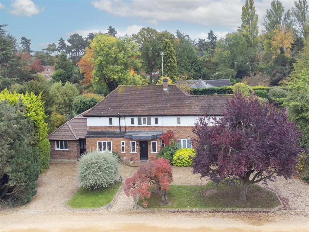 Property photo 1 of 12 Grange-Court-02.Jpg