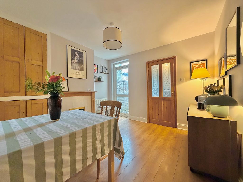 Property photo 3 of 11 Dining Room