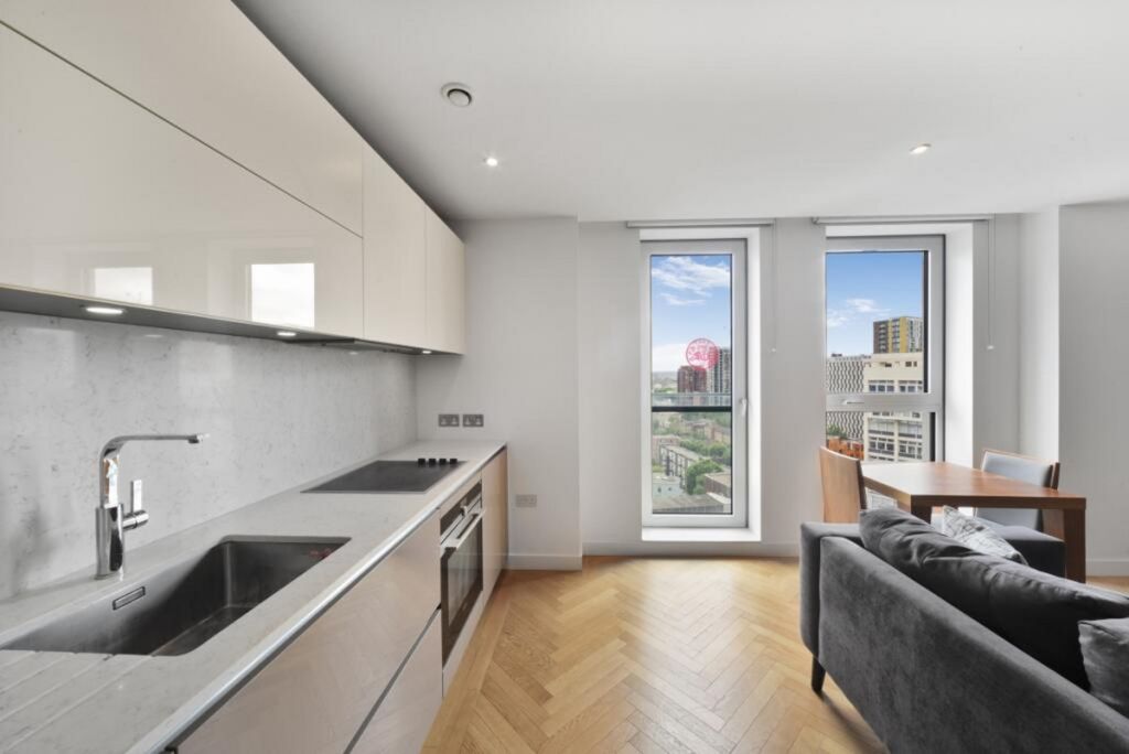 Property photo 2 of 11