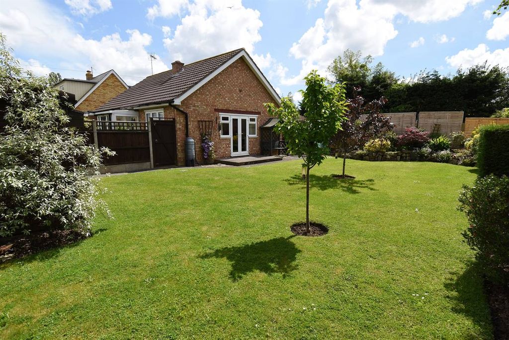 Property photo 3 of 11