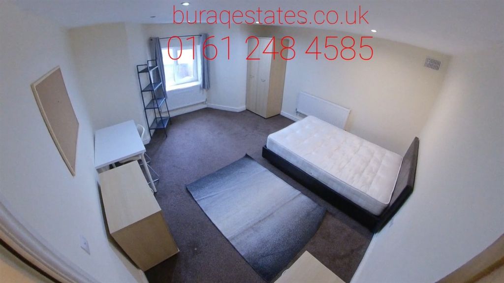 Property photo 3 of 15 Bright And Tidy Double Bedroom With A Comfortable ...