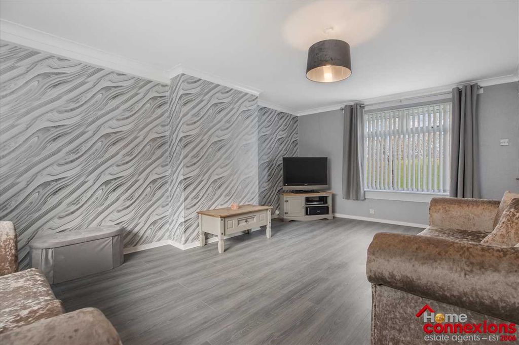 Property photo 2 of 20 Lounge Dining (1)