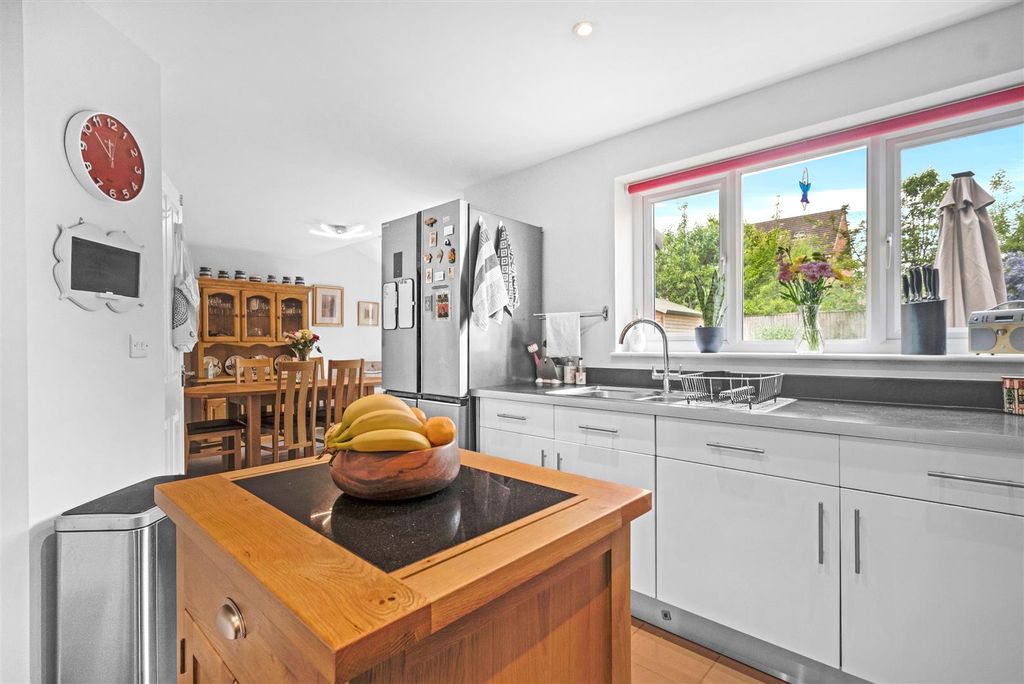 Property photo 2 of 25 Dsc_5377_79_80.Jpg