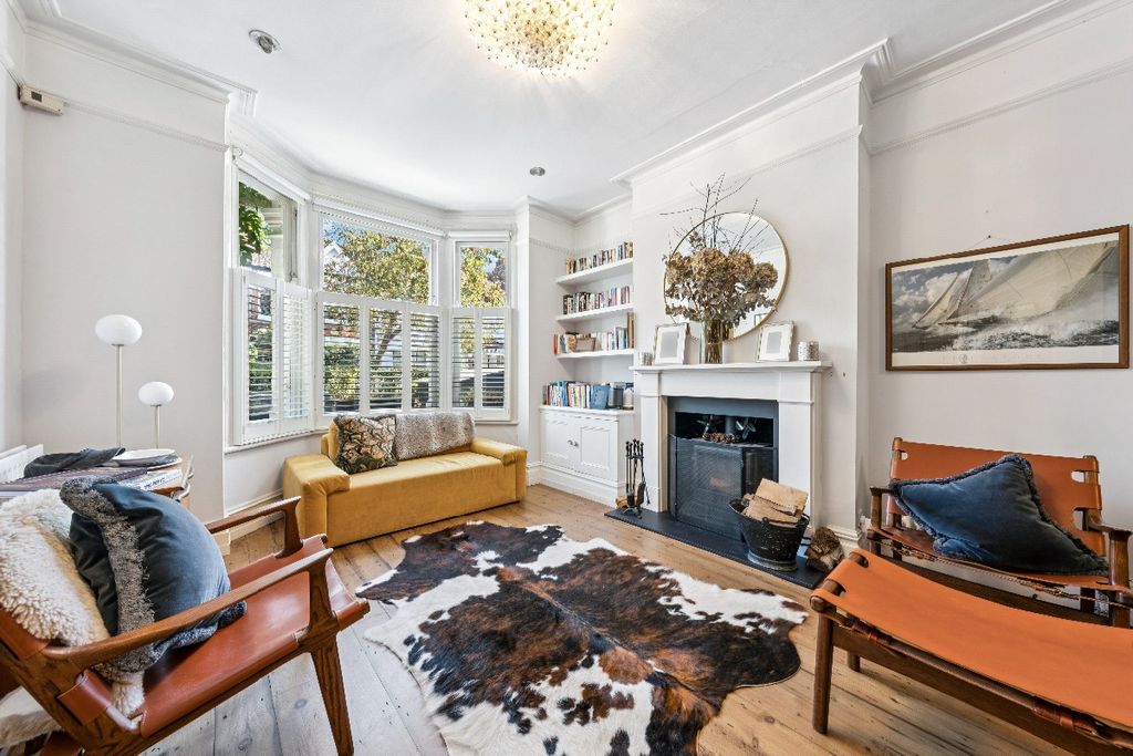 Property photo 3 of 16