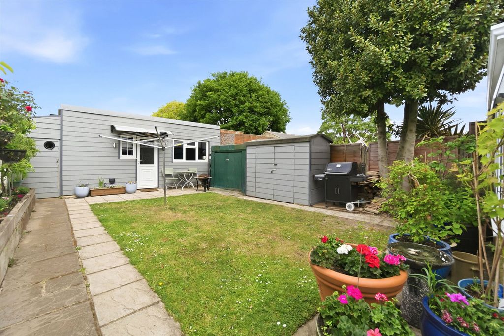 Property photo 2 of 13 Picture No. 19