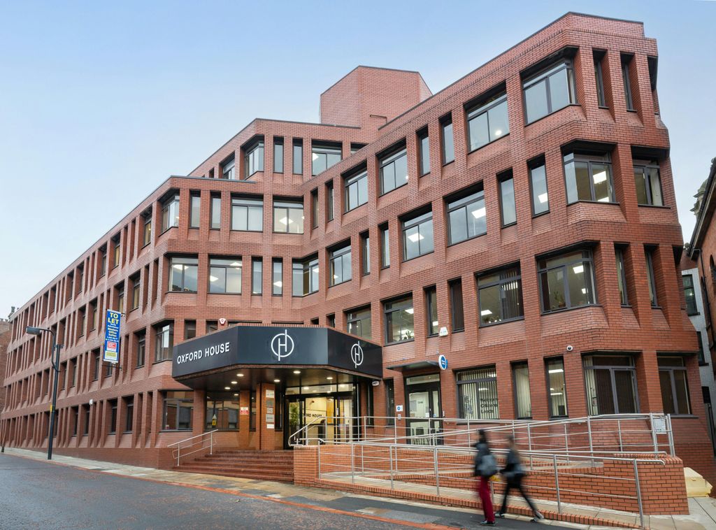 Property photo 1 of 12 29112024_Oxford_House_032.Jpg