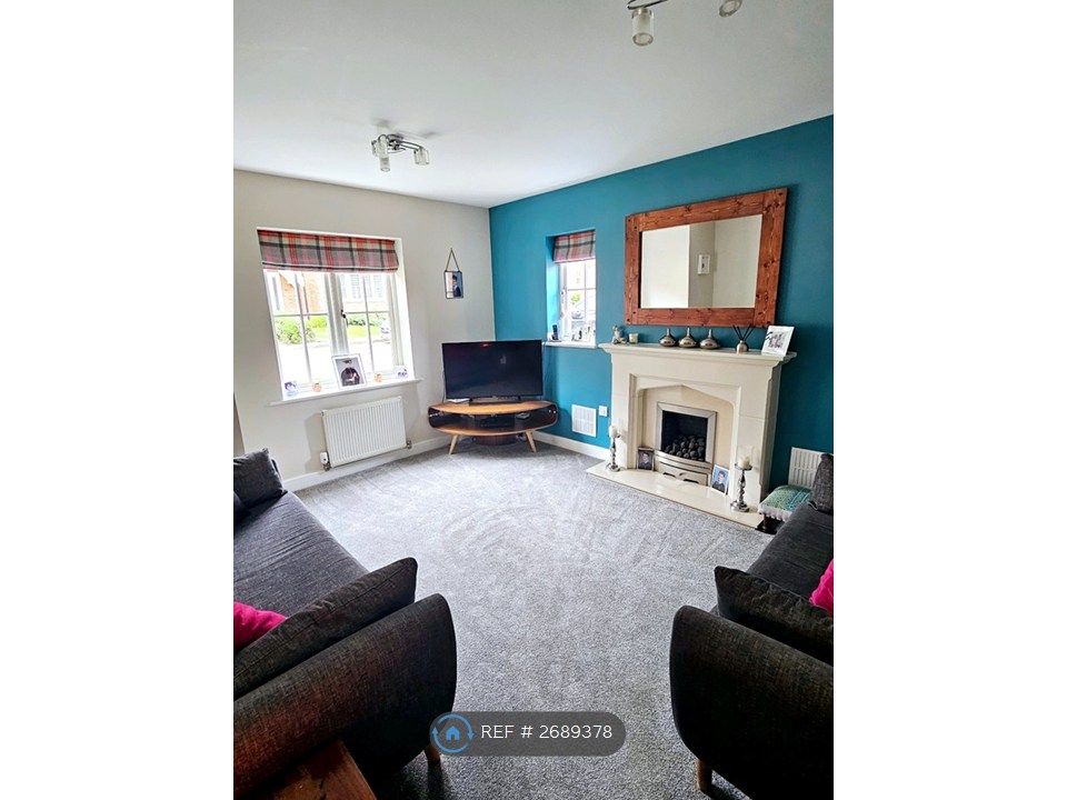 Property photo 3 of 13