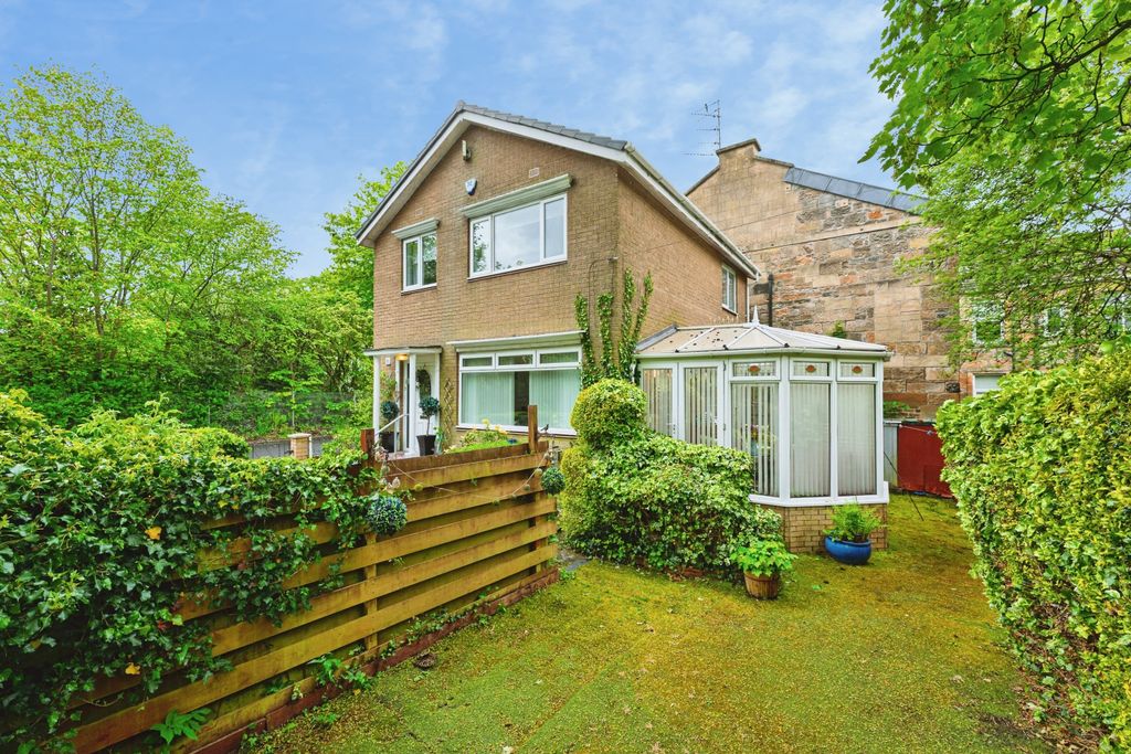 Property photo 1 of 20 P1165830