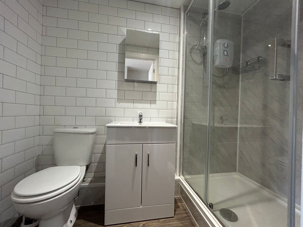 Additional image 10 of 9 bed shared accommodation to rentLeamington Spa CV32