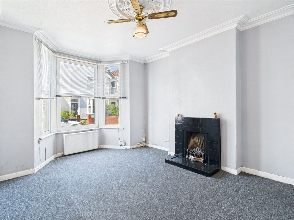 Property photo 1 of 18 Picture No. 05