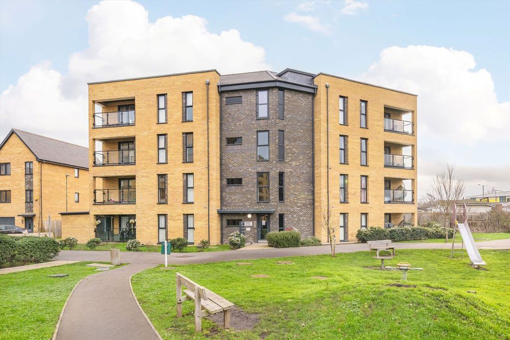 Property photo 1 of 9