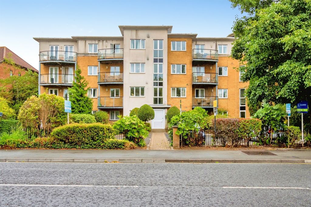 Property photo 1 of 16