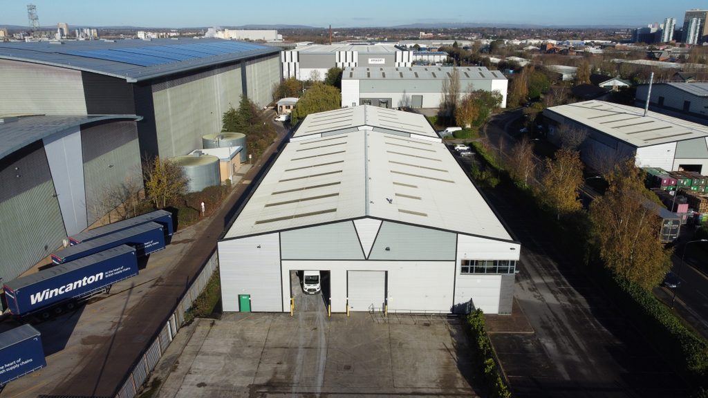 Property photo 2 of 7