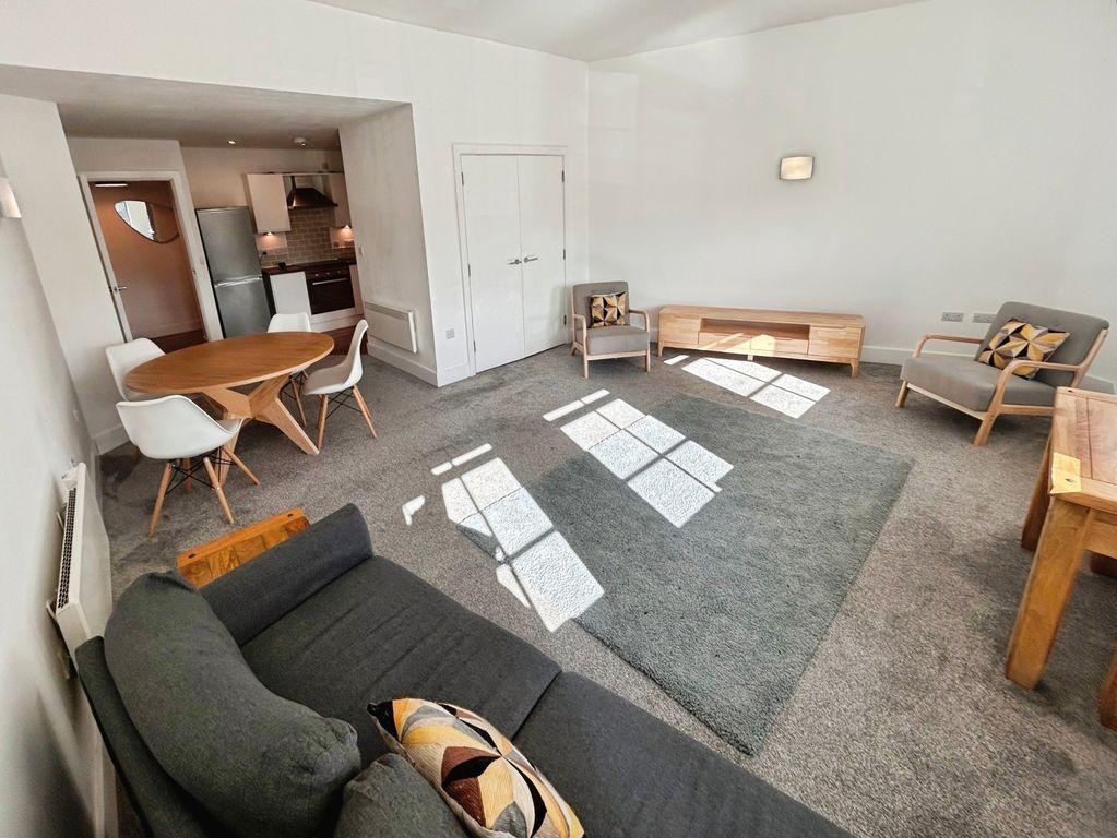 Property photo 1 of 11 Pbox-Img.Jpg