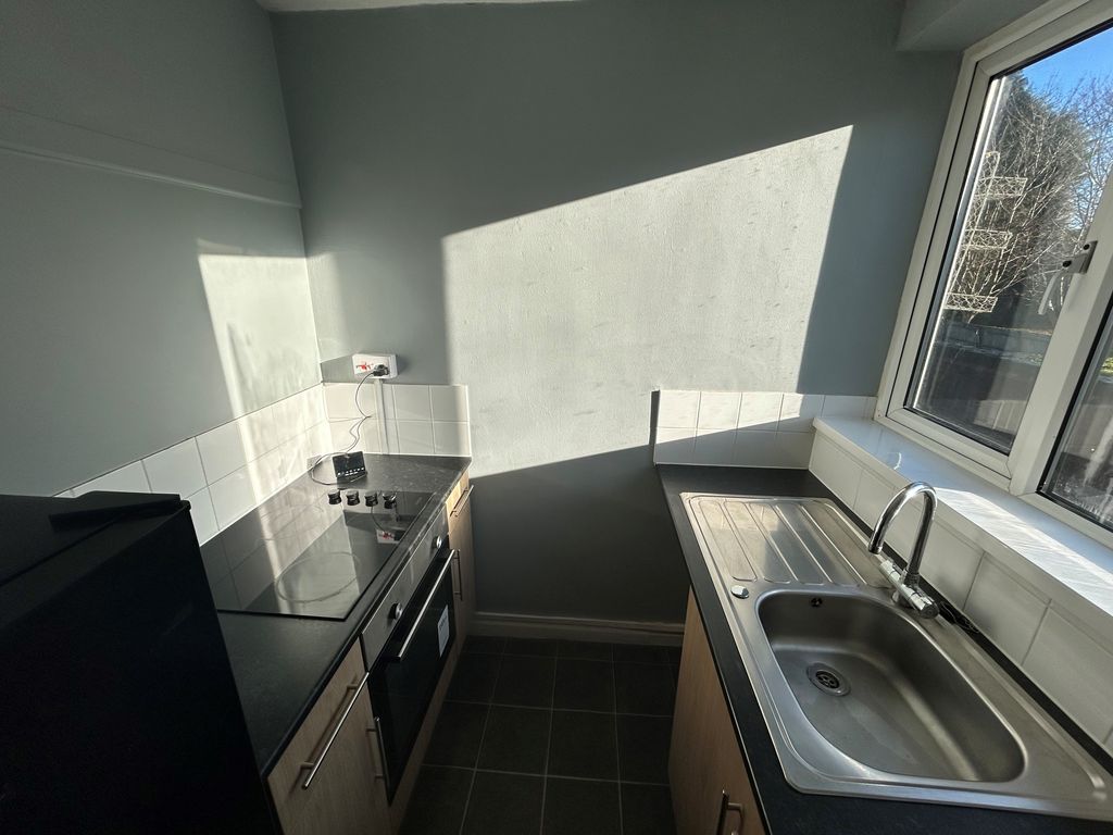 Property photo 2 of 5 Image