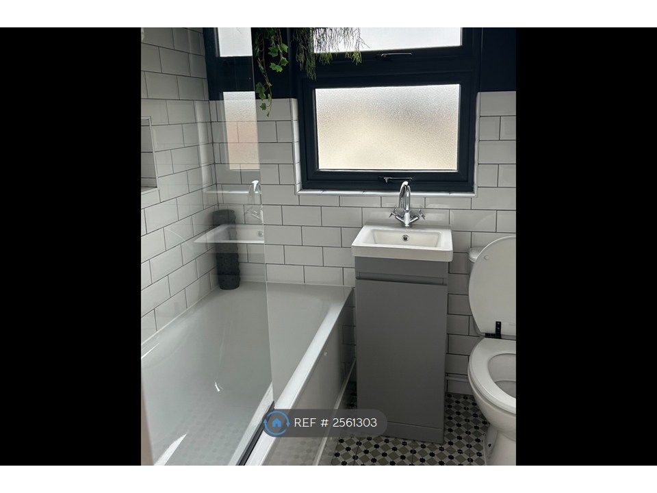 Property photo 3 of 3