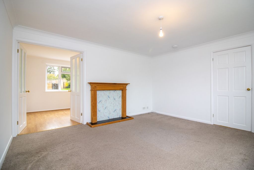 Property photo 3 of 16 Img_5583