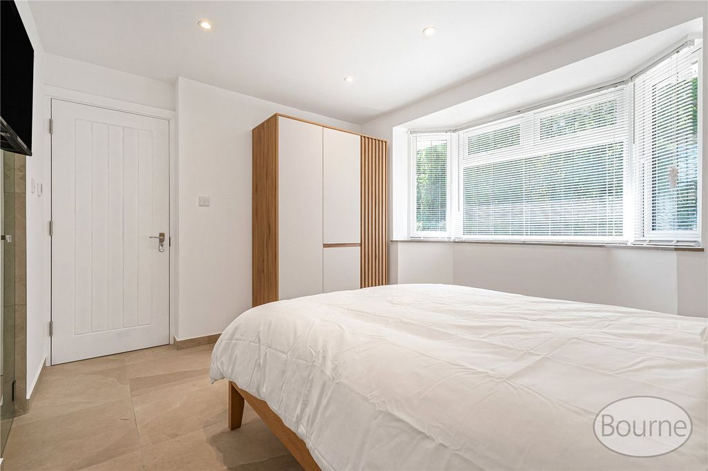 Property photo 3 of 16 Picture No. 16